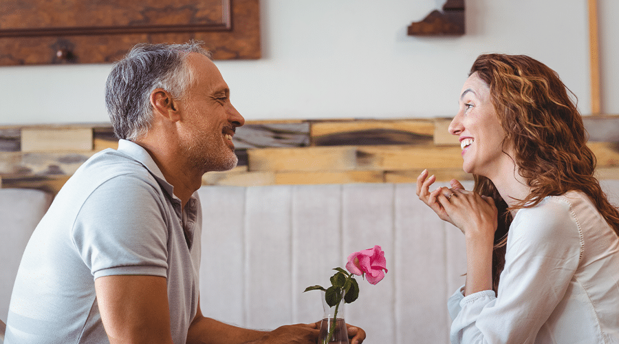 Over 40? How to be Confident and Find Love Dating Online 3 Dream Singles Over 40 Main