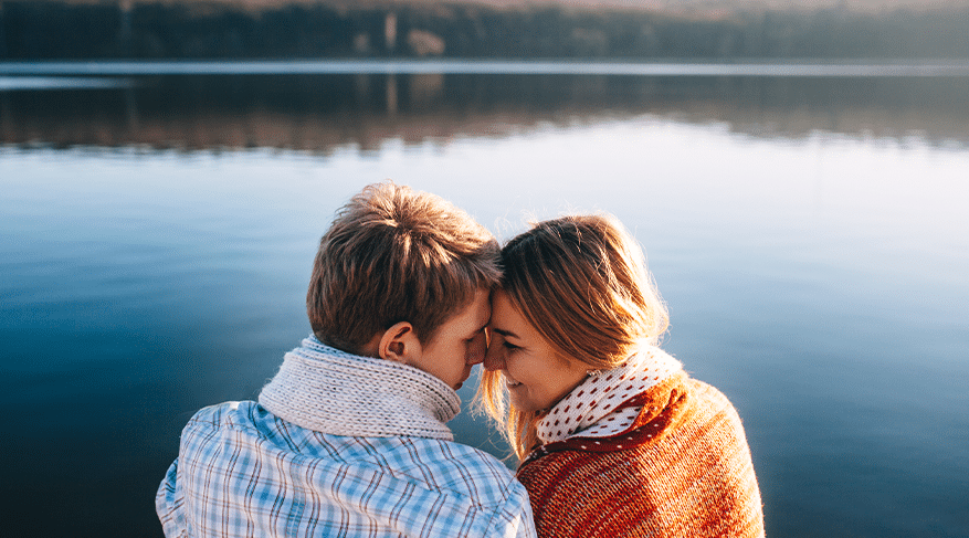 5 Signs It's Time to Make Your Relationship Official 3 bds 5 signs its time to make relationship official header