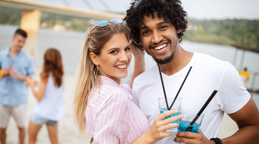 Stereotypes in Online Dating: Myths vs. Reality 1 Stereotypes in Online Dating: Myths vs. Reality